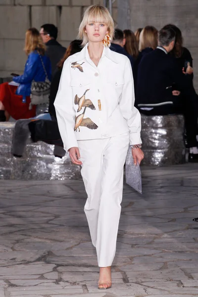 Look 6